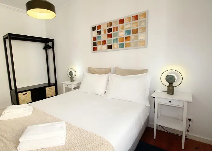 Sete Rios, Near Zoo Lisboa/ Free Wifi * Lissabon