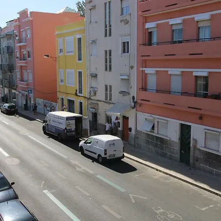 Sete Rios, Near Zoo Lisboa/ Free Wifi Lisbon