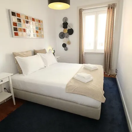 Sete Rios, Near Zoo Lisboa/ Free Wifi