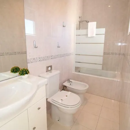Appartamento Sete Rios, Near Zoo Lisboa/ Free Wifi *